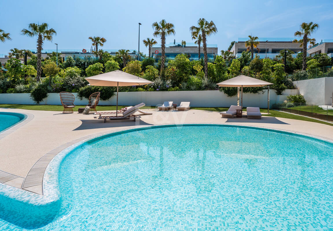 Exklusives Duplex-Gartenapartment in EPIC by Fendi Casa an der Goldenen Meile von Marbella