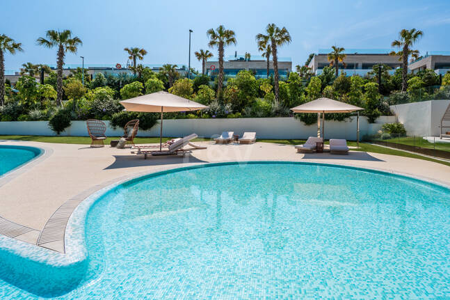 Exklusives Duplex-Gartenapartment in EPIC by Fendi Casa an der Goldenen Meile von Marbella