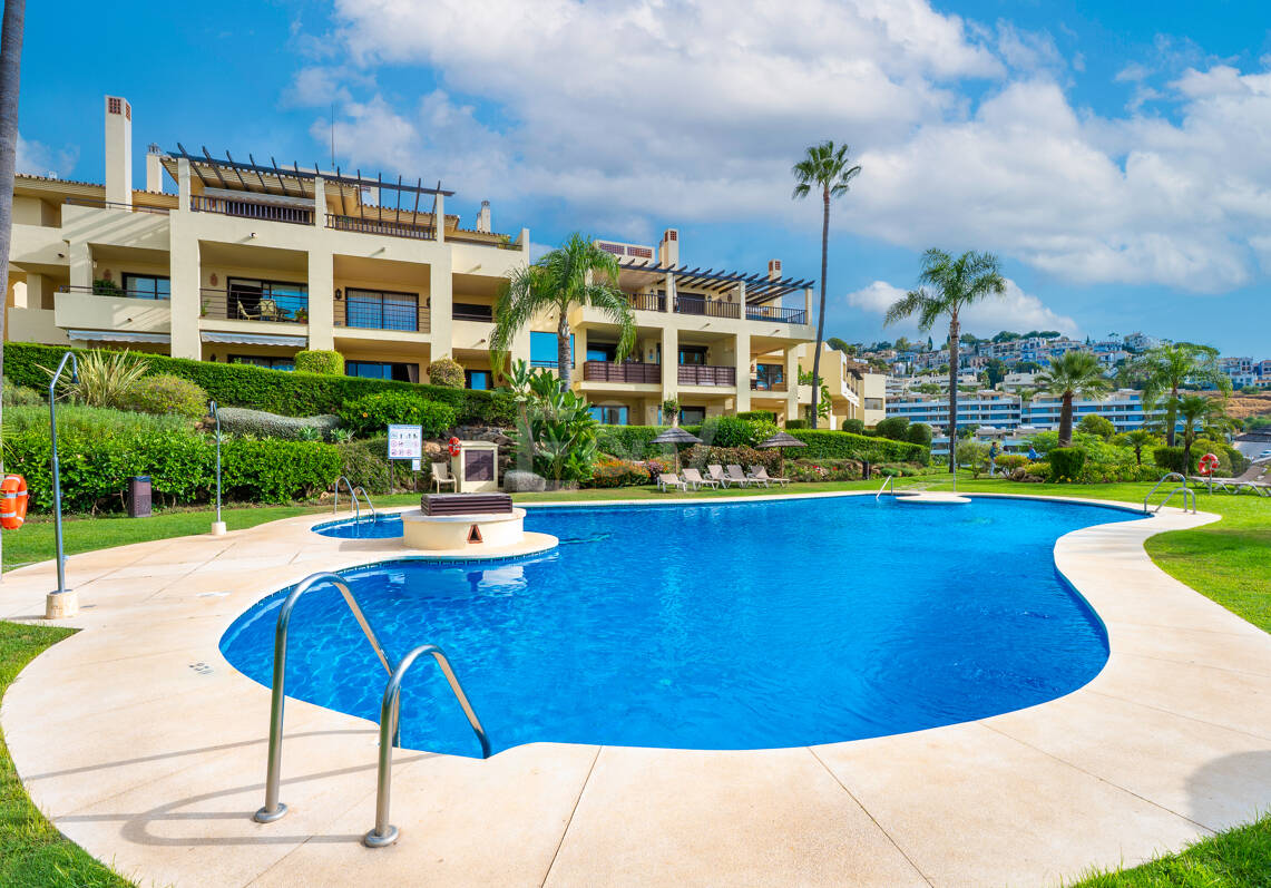 Luxurious Golf Resorts Apartment with Tourist Licence