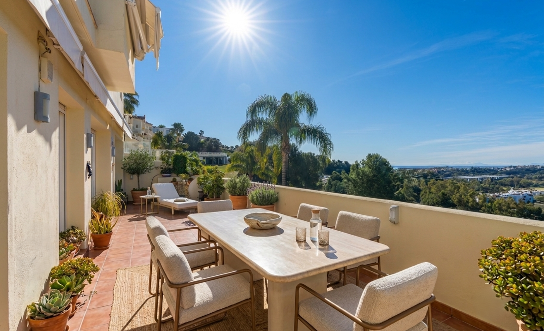 Apartment mit Panoramablick aufs Meer und erstklassiger Ausstattung