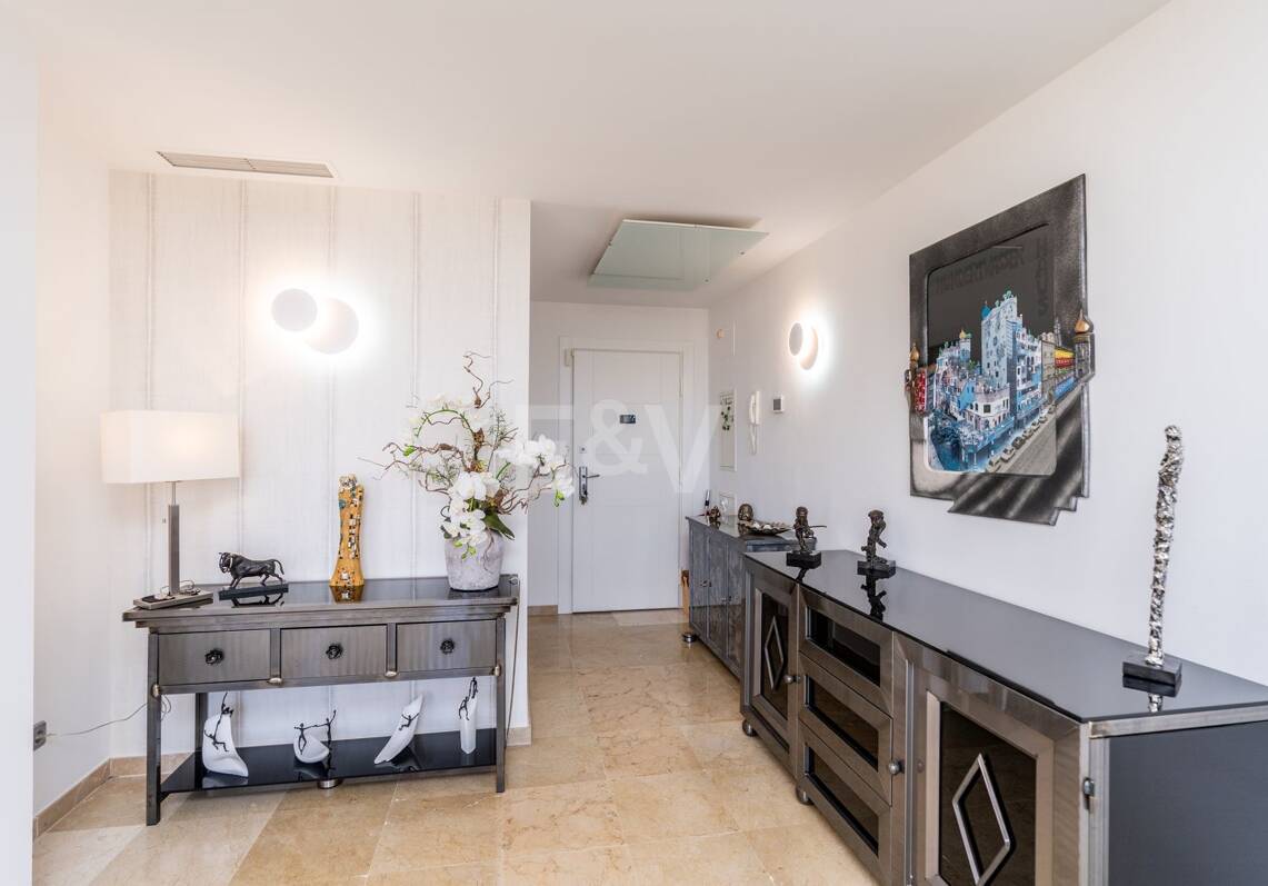 Stylowy apartament z panoramicznymi widokiem na morze i udogodnieniami Premium