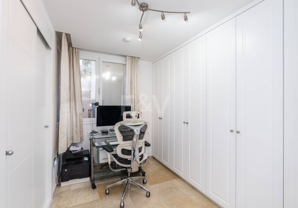 Stylowy apartament z panoramicznymi widokiem na morze i udogodnieniami Premium