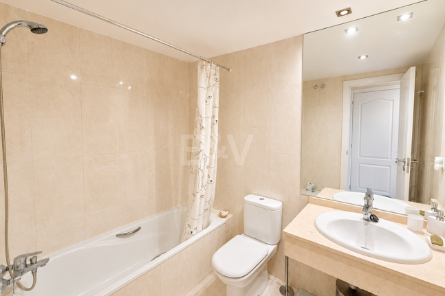 Enjoy Marbella's Golden Mile from this Bright Sea View Apartment