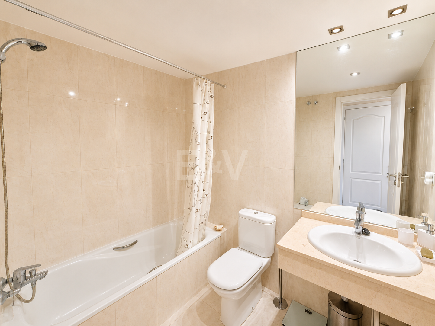 Enjoy Marbella's Golden Mile from this Bright Sea View Apartment