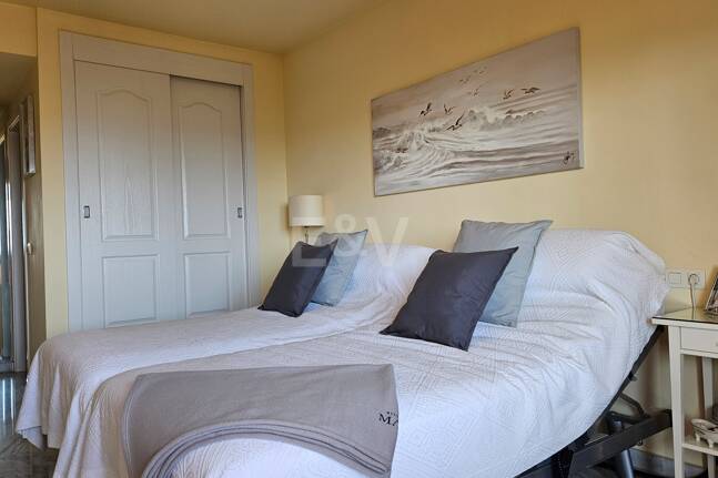 Enjoy Marbella's Golden Mile from this Bright Sea View Apartment
