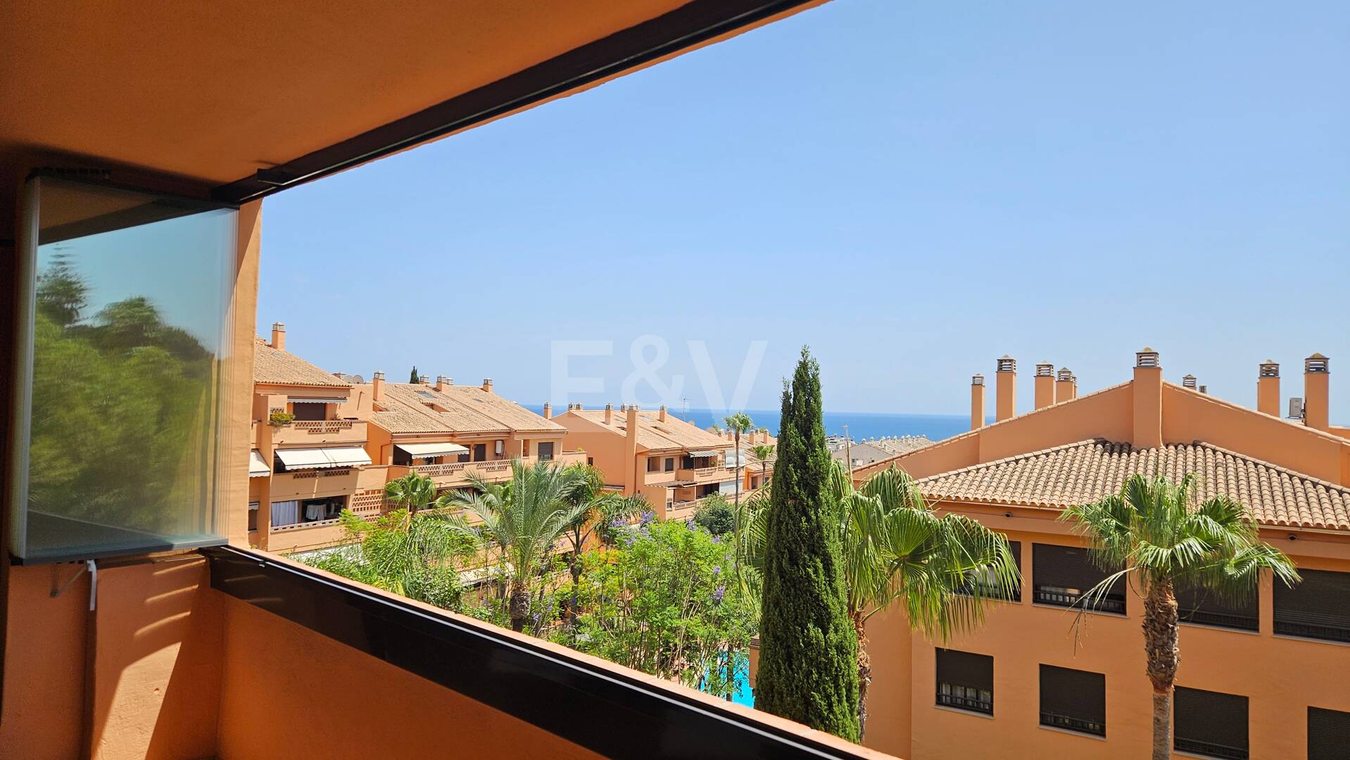 Enjoy Marbella's Golden Mile from this Bright Sea View Apartment