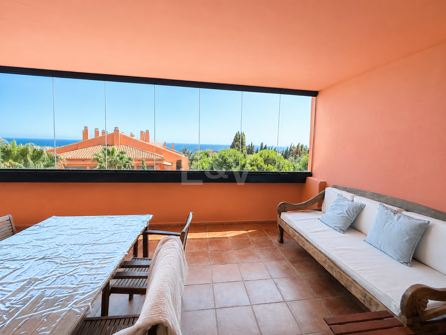 Enjoy Marbella's Golden Mile from this Bright Sea View Apartment