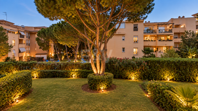 Apartament na sprzedaż w Elviria, Marbella Wschodnia