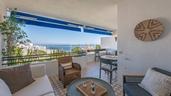 Mediterranean Elegance with Sea Views in Puerto Banús