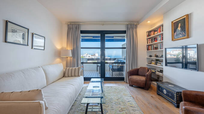 Mediterranean Elegance with Sea Views in Puerto Banús