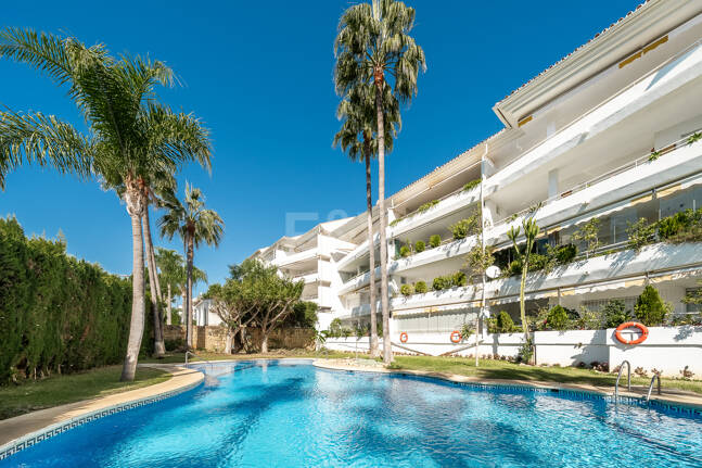 Takvåning till salu i Guadalmina Baja, San Pedro de Alcantara