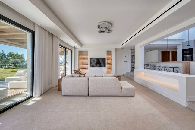 Moderne mediterrane Villa mit Panoramablick auf das Meer in El Rosario