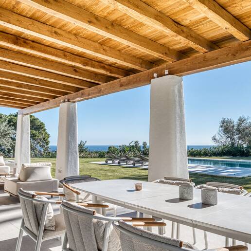 Moderne mediterrane Villa mit Panoramablick auf das Meer in El Rosario