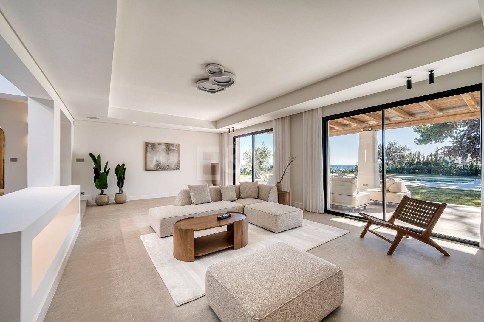 Moderne mediterrane Villa mit Panoramablick auf das Meer in El Rosario