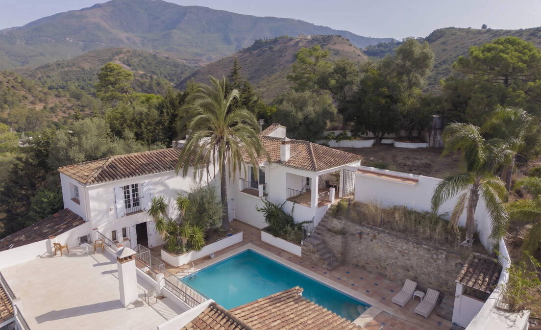Domaine extraordinaire dans un cadre naturel unique au coeur de Benahavís Pueblo