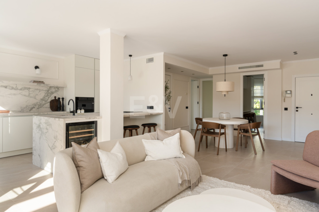 Exquisite Corner Penthouse with Golf and Mountain Views