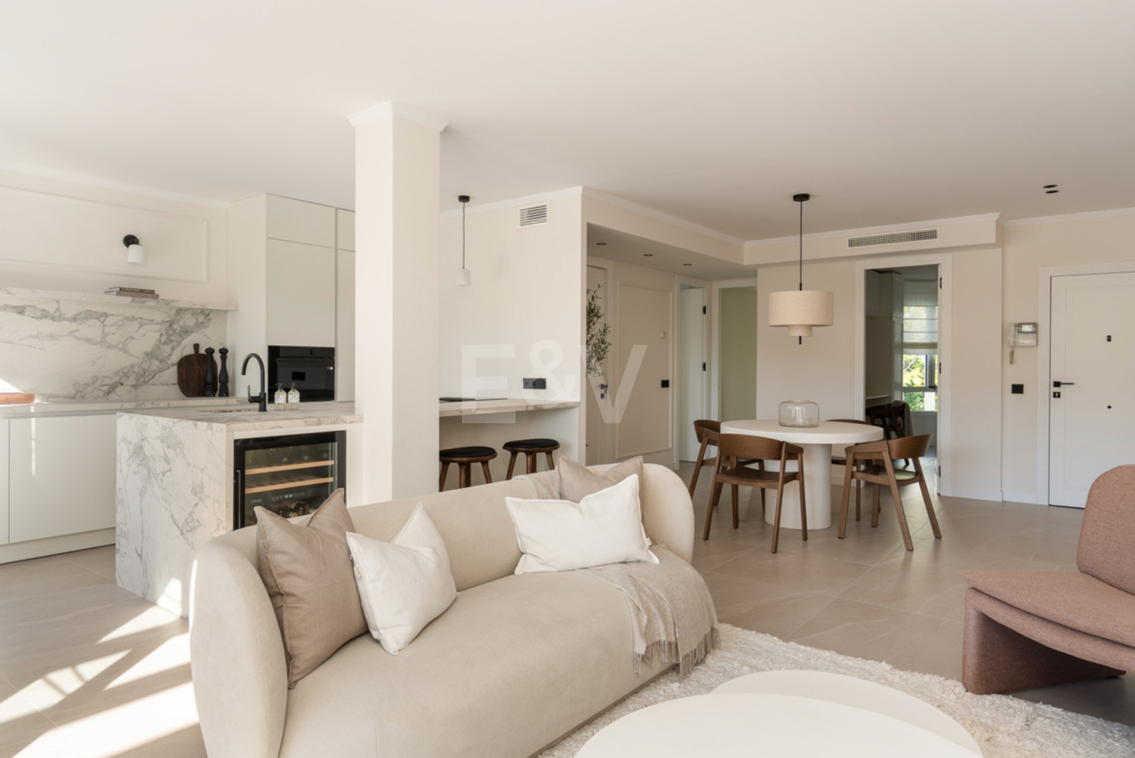 Exquisite Corner Penthouse with Golf and Mountain Views