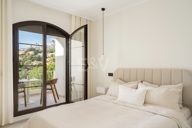 Exquisite Corner Penthouse with Golf and Mountain Views
