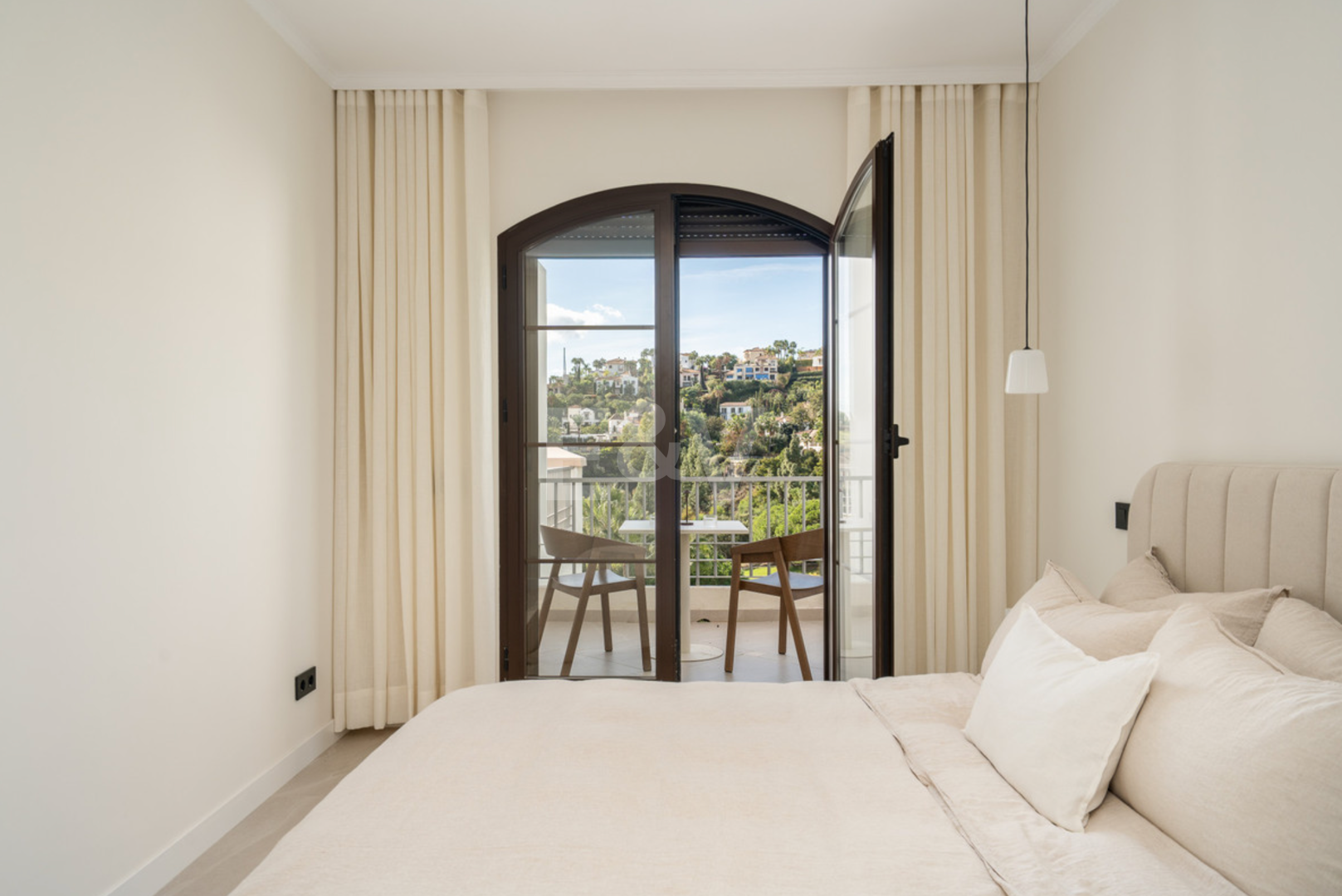 Exquisite Corner Penthouse with Golf and Mountain Views