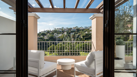 Exquisite Corner Penthouse with Golf and Mountain Views