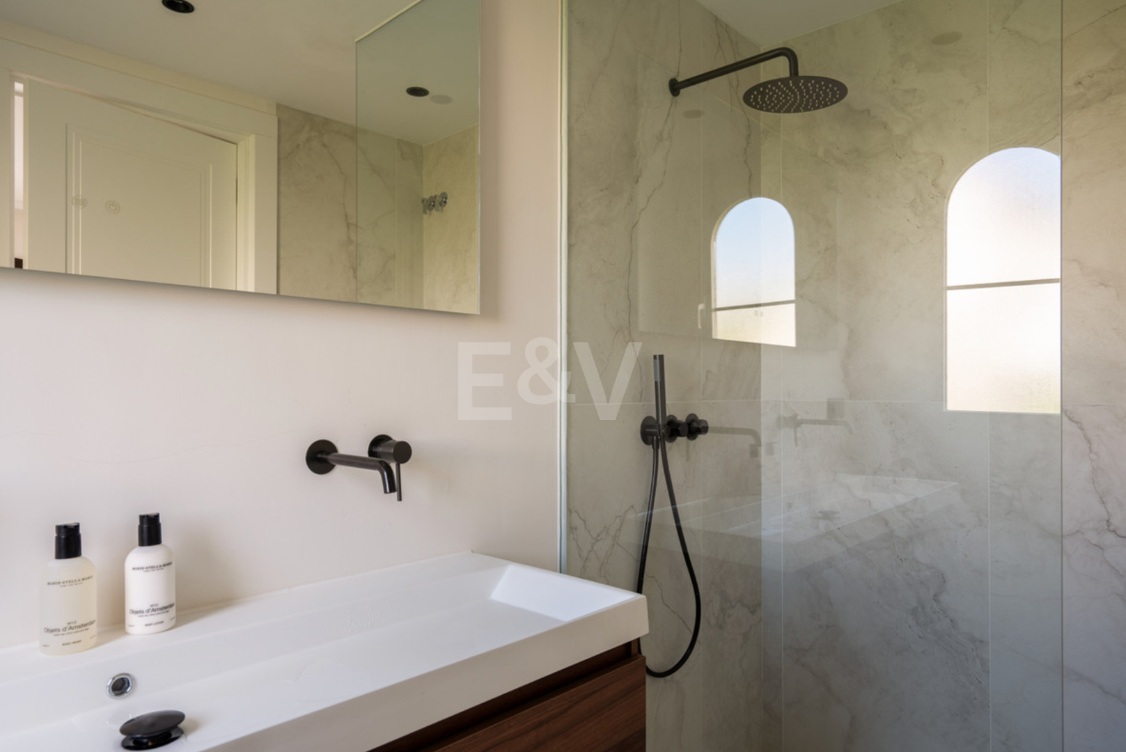 Exquisite Corner Penthouse with Golf and Mountain Views