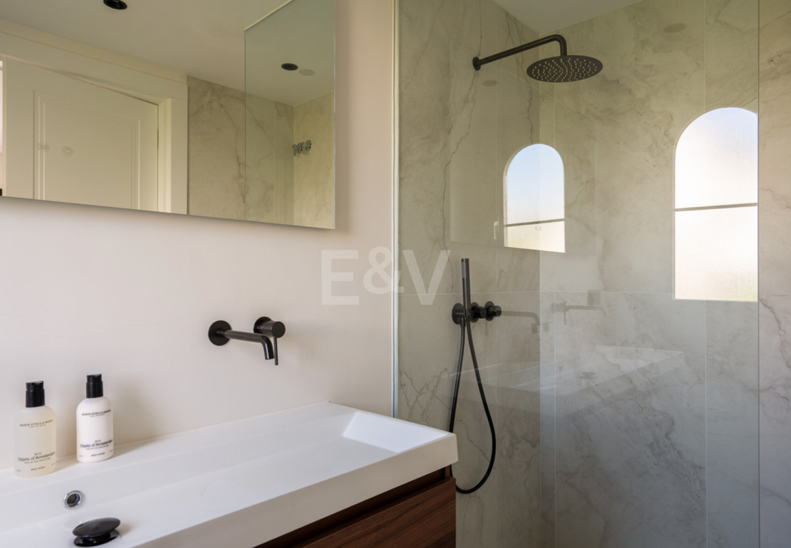 Exquisite Corner Penthouse with Golf and Mountain Views