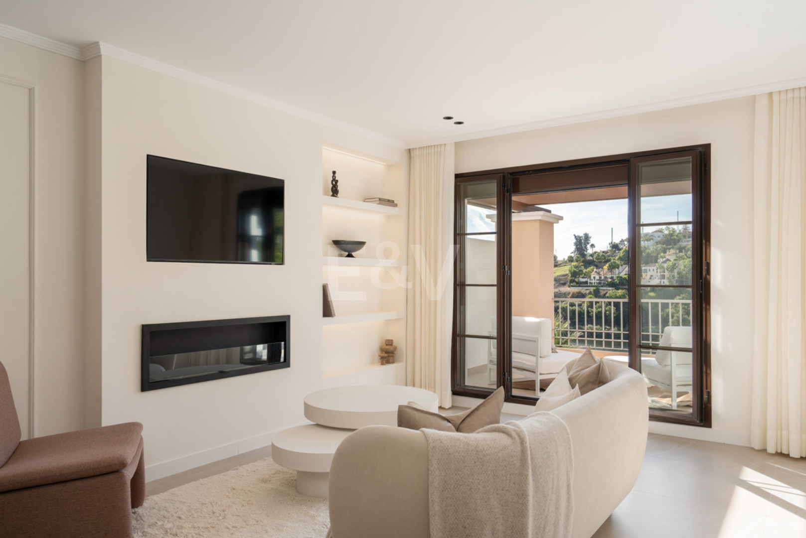 Exquisite Corner Penthouse with Golf and Mountain Views