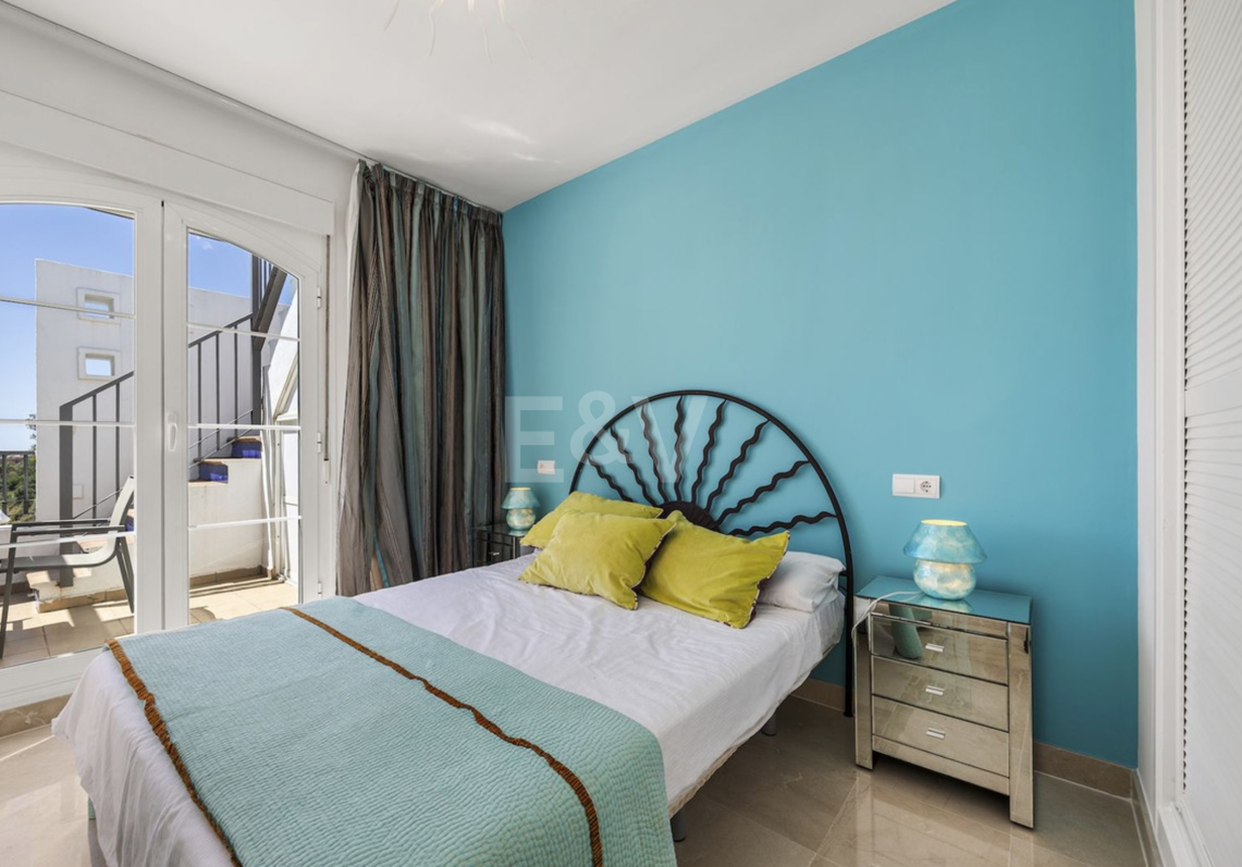 Penthouse na sprzedaż w Los Arqueros, Benahavis