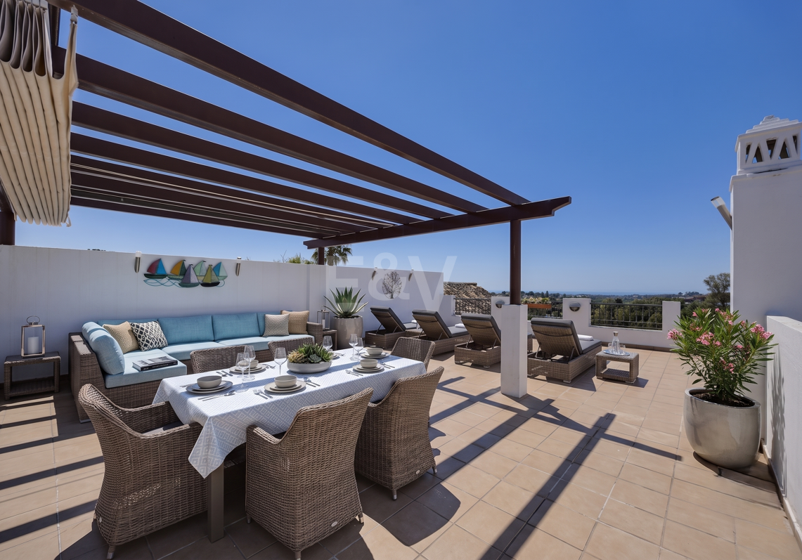 Penthouse na sprzedaż w Los Arqueros, Benahavis