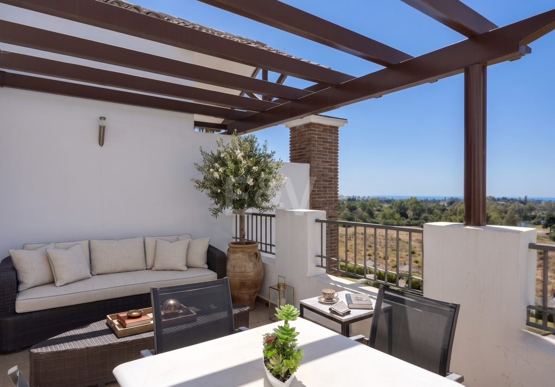 Penthouse na sprzedaż w Los Arqueros, Benahavis