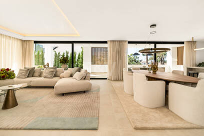 Villa nueva llave en mano con solárium en la Milla de Oro de Marbella