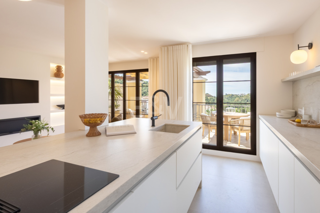 Golf-Penthouse in erster Reihe mit atemberaubendem Meer-, Golf- und Seeblick