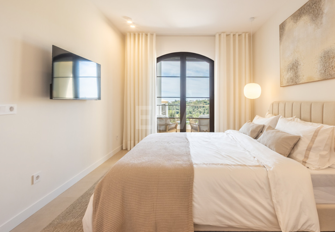 Golf-Penthouse in erster Reihe mit atemberaubendem Meer-, Golf- und Seeblick