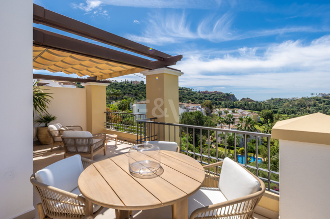 Golf-Penthouse in erster Reihe mit atemberaubendem Meer-, Golf- und Seeblick