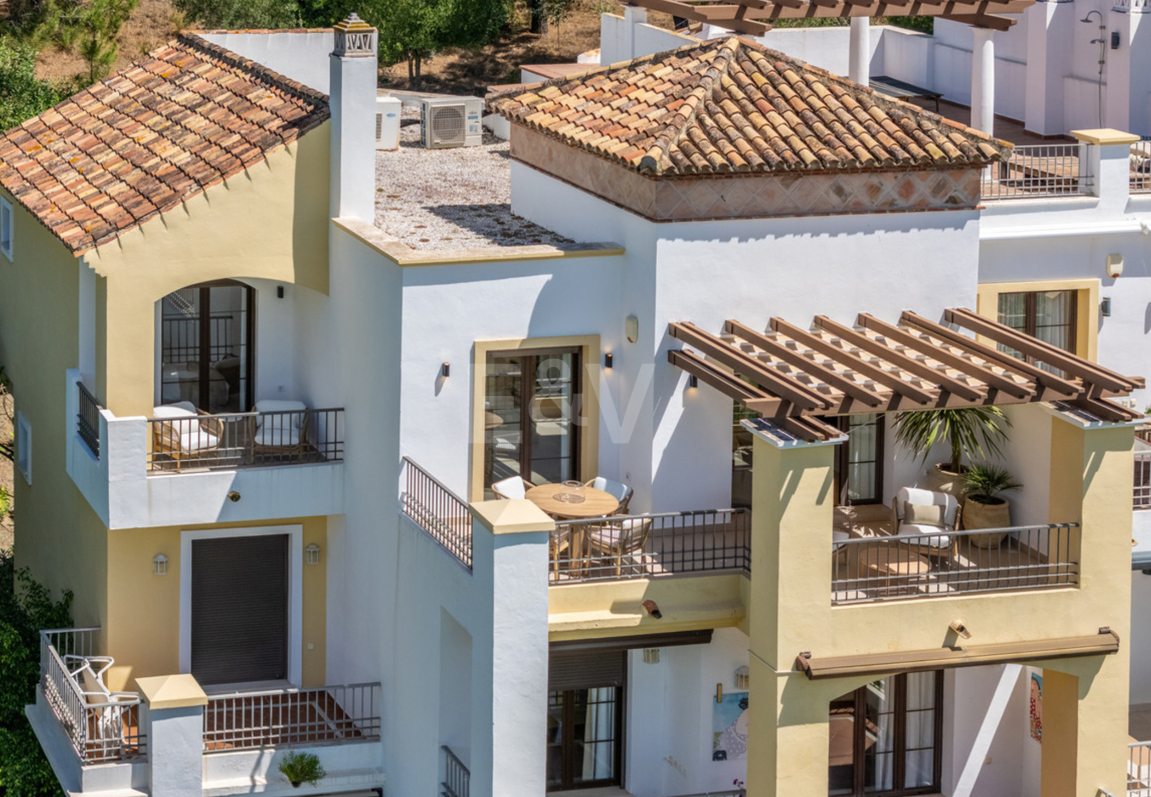 Golf-Penthouse in erster Reihe mit atemberaubendem Meer-, Golf- und Seeblick