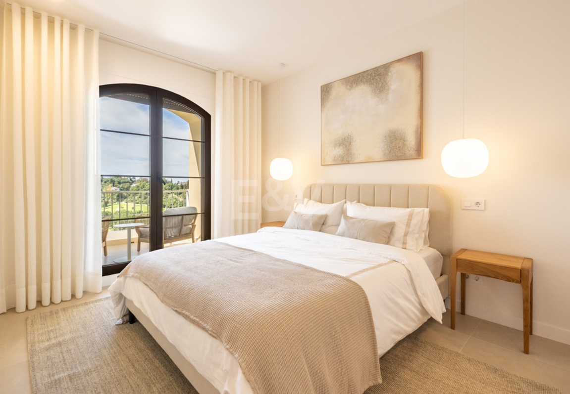 Golf-Penthouse in erster Reihe mit atemberaubendem Meer-, Golf- und Seeblick