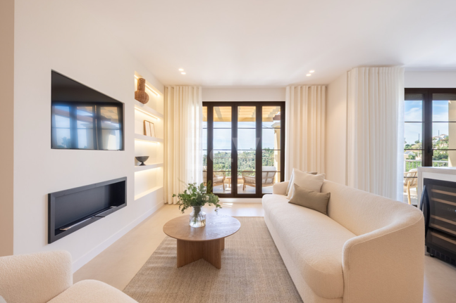 Golf-Penthouse in erster Reihe mit atemberaubendem Meer-, Golf- und Seeblick