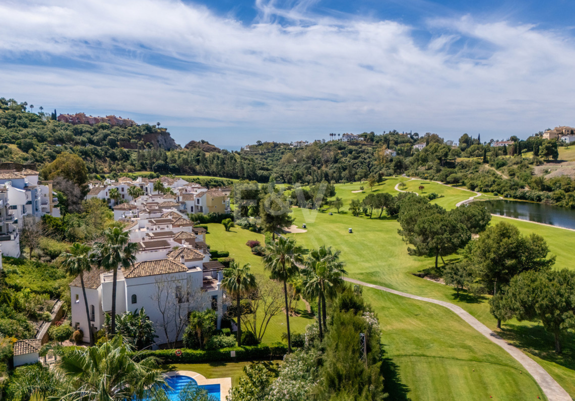 Frontline Golf Penthouse with Stunning Sea, Golf and Lake Views