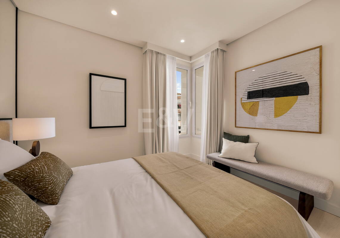 Luxus-Apartment in El Retiro de Nagüeles an der Goldenen Meile mit Meerblick und Designer-Interieurs