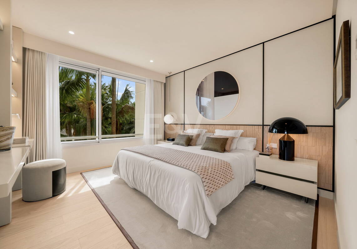 Luxus-Apartment in El Retiro de Nagüeles an der Goldenen Meile mit Meerblick und Designer-Interieurs