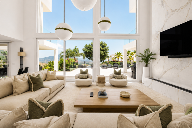 Villa i La Mairena Där naturen möter modern design