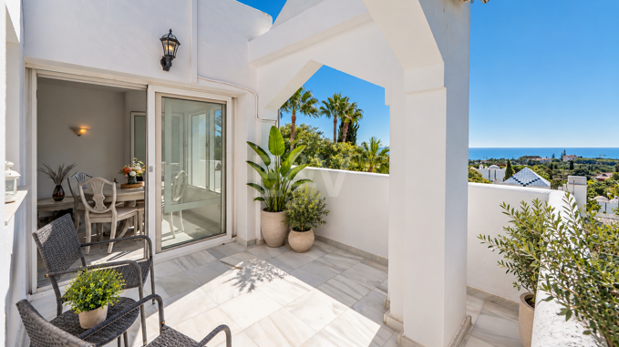 Penthouse with Sea Views and Holiday Rental Licence in Cabopino