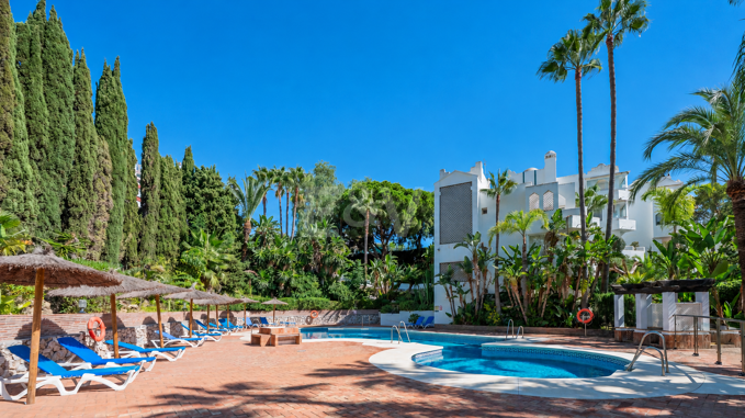 Penthouse with Sea Views and Holiday Rental Licence in Cabopino