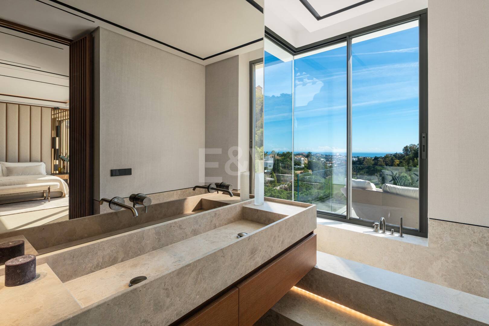 Exceptional ville with panoramic views in El Herrojo, La Quinta