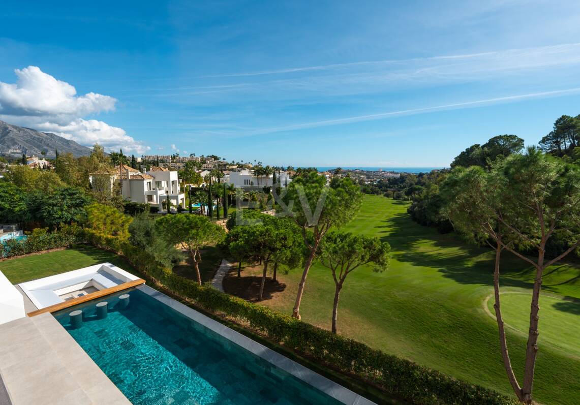 Exceptional ville with panoramic views in El Herrojo, La Quinta