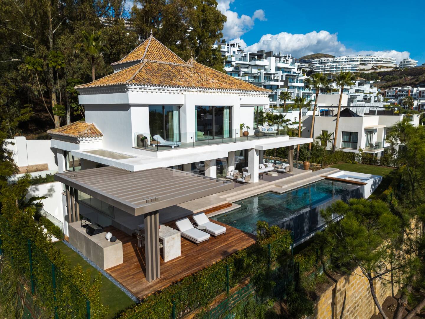 Exceptional ville with panoramic views in El Herrojo, La Quinta