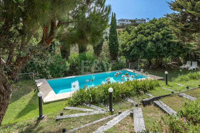 Charmante Familienvilla in La Cerquilla – Raum, Privatsphäre und zeitloses andalusisches Wohnen