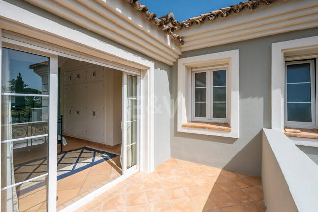 Charmante Familienvilla in La Cerquilla – Raum, Privatsphäre und zeitloses andalusisches Wohnen