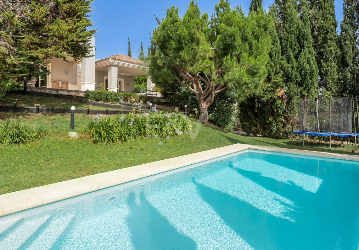 Charmante Familienvilla in La Cerquilla – Raum, Privatsphäre und zeitloses andalusisches Wohnen