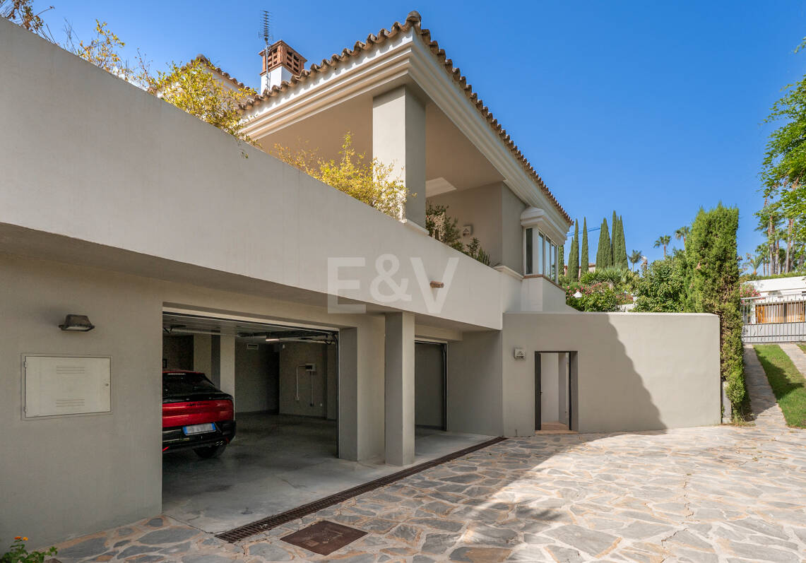 Charmante Familienvilla in La Cerquilla – Raum, Privatsphäre und zeitloses andalusisches Wohnen
